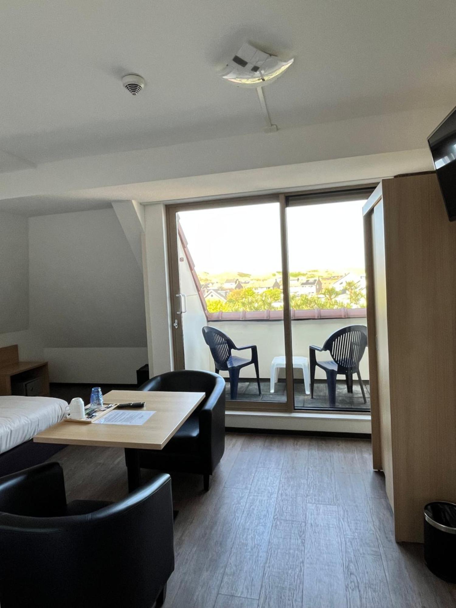 Hotel Het Zwaantje Callantsoog Bagian luar foto